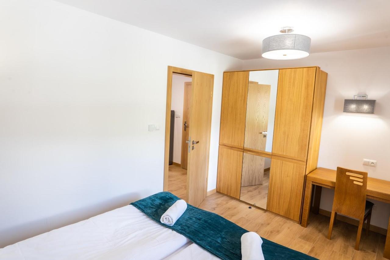 Apartamenty Mariza Szczawnica Jaworki: Mountain Retreat with Heated Pool & Sauna Exterior photo