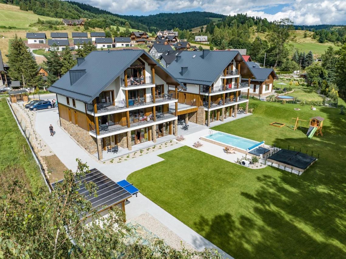 Apartamenty Mariza Szczawnica Jaworki: Mountain Retreat with Heated Pool & Sauna Exterior photo
